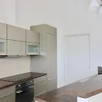 T4 Vue Unique Apartment *
